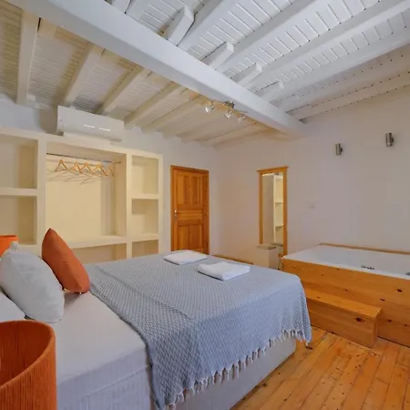 1 Bedroom Luxury - 9687 *